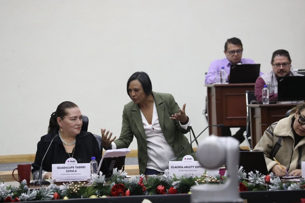 INE aplaza entrega de propuesta de reforma electoral por falta de consenso interno